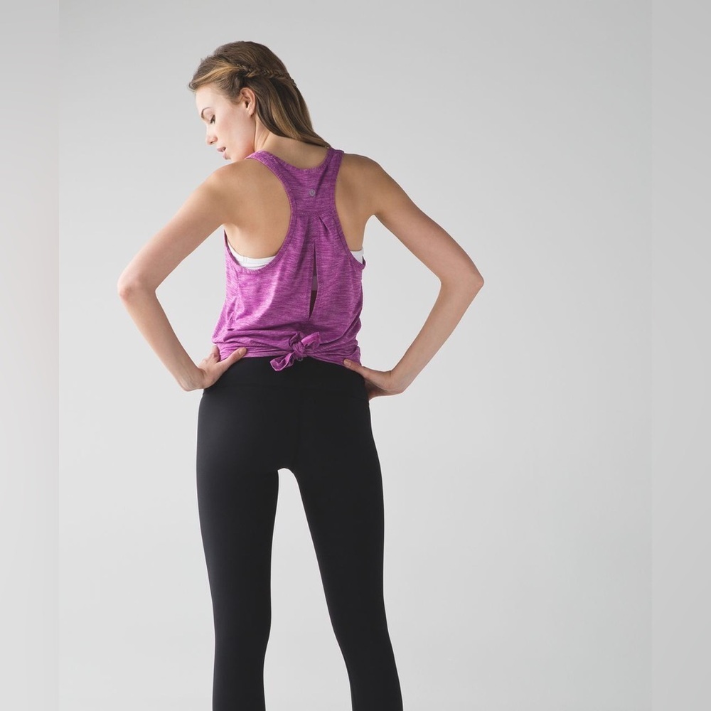 Lululemon Salute the Sun Tank in Heathered Regal Plum Size 8.